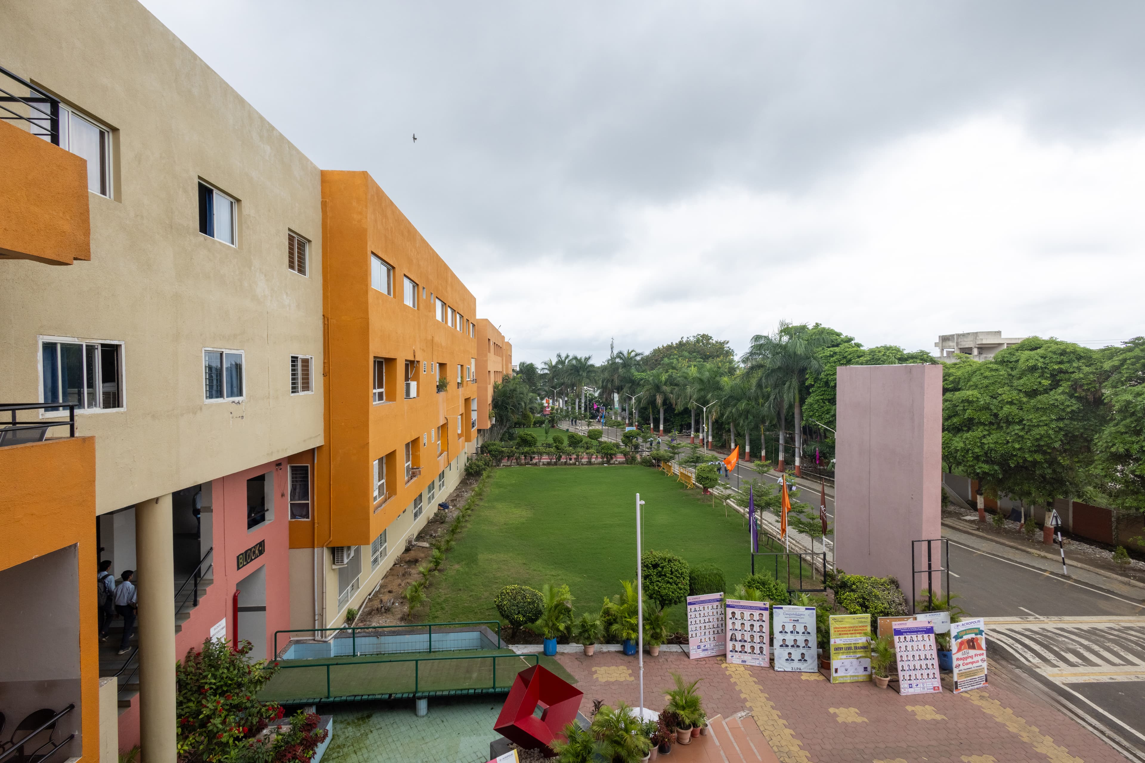 Acropolis Faculty of Management and Research background